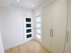elegancia_y_luminosidad_reforma_casa_madrid_nkrenueva